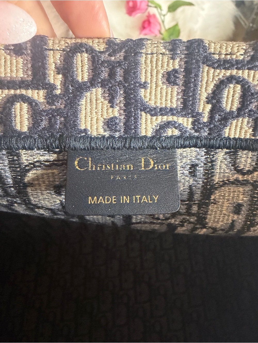 Christian Dior Book Tote Medium Navy Blue Dior Oblique Embroidery Canvas Handbag - Picture 7 of 9